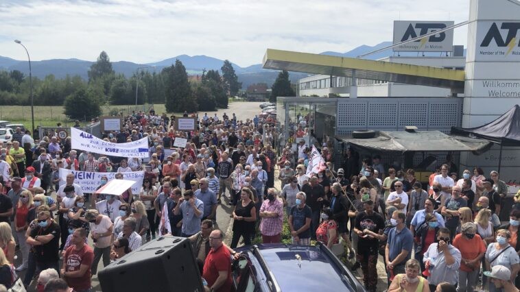 ATB in Spielberg: Fast 1.000 demonstrierten gegen die Schließung des Werks Foto: kontrast.at/Alina Bachmeyer