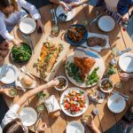 Gastro-Gutscheine sichern der Gastronomie in Graz Umsatz. Den Grazerinnen und Grazern gönnen sie eine kurze Auszeit vom Corona-Stress. Foto: Unsplash/Luisa Brimble