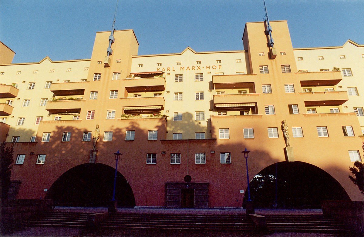 Wohnen in Wien: Der Gemeindebau Karl Marx Hof