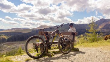 In der Steiermark kommen Mountainbiker auf ihre Kosten. Egal, wie sportlich sie es angehen wollen. Foto: unsplash/Jake Colling