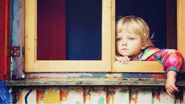 Armut ist in Österreich auf dem Vormarsch. Jedes fünfte Kind ist mittlerweile betroffen. Foto: Unsplash/Joel Overbeck