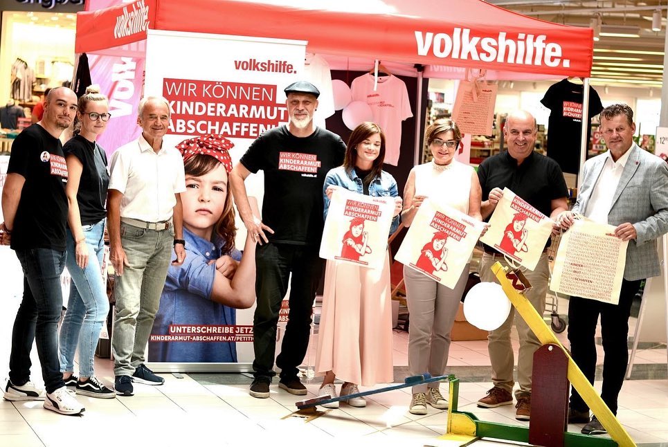 "Tour de Chance." Volkshilfe tourt mit Petition "Kindergrundsicherung" durch Österreich, um Kinderamut abzuschaffen.