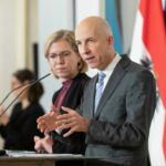 Mit dem "Energiekostenzuschuss II" will Arbeitsminister Martin Kocher (ÖVP) Unternehmen unter die Arme greifen