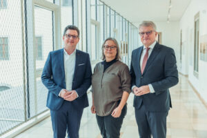 Michael Lindner (Landesrat), Bettina Lancaster (Vorsitzende des GVV OÖ), Klaus Luger (Bürgermeister von Linz)