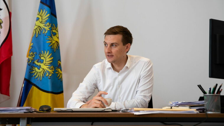 Sven Hergovich ortet in Moorbach Harbach nicht nur Schuldenberg, sondern riesigen Finanzskandal.