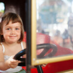 Soziales Schulticket Mädchen im Bus