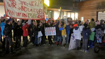 Demoaktion zum Skigebiet Kasperg Insolvenz