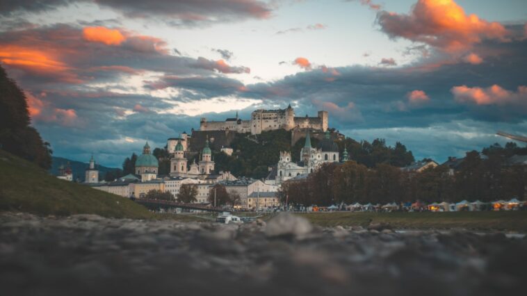 Salzburg Wohnen unlesbar