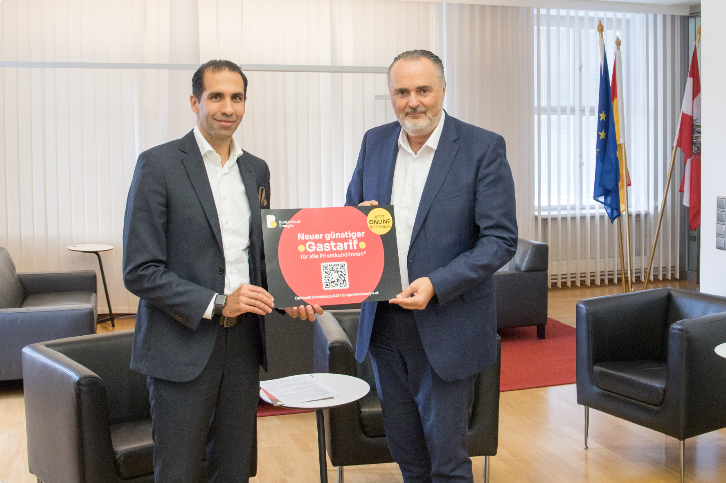 Burgenland Energie Chef Stephan Sharma (rechts) mit Landeshauptmann Hans Peter Doskozil (links) bei der Bekanntgabe der Gaspreis-Senkung// Bild: Landesmedienservice Burgenland