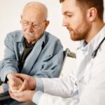 Image by prostooleh on Freepik, Oberösterreich Pflegekräftemangel