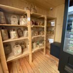 Hofläden wie dieser könnten bald der vergangenheit angehören - und das, obwohl rund 600 Gemeinden in Österreich keinen Nahversorger haben. // Bildcredits: NeueZeit