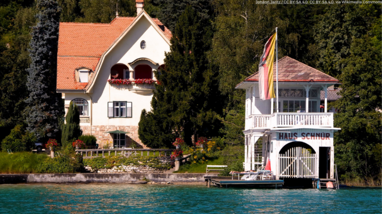 Johann Jaritz / CC BY-SA 4.0, CC BY-SA 4.0 , via Wikimedia Commons Pörtschach Grundstücksdeal