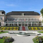Bad Ischl Hotspot; Das Kongress- und Theaterhaus im Sonnenschein