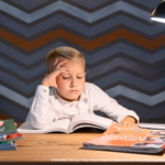 Druck in der Schule ist keine Seltenheit und verdirbt vielen Kindern die Lust am Lernen - es geht auch anders.