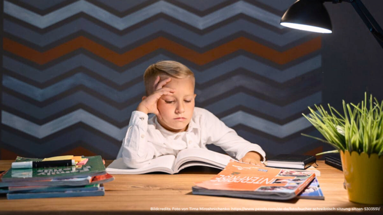 Druck in der Schule ist keine Seltenheit und verdirbt vielen Kindern die Lust am Lernen - es geht auch anders.