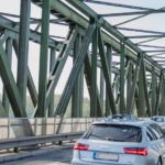 Donaubrücke Mauthausen Verkehr Autos