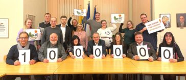 Gemeinderäte der SPÖ Trumau zeigen sich erfreut über das Knacken der Millionenmarke